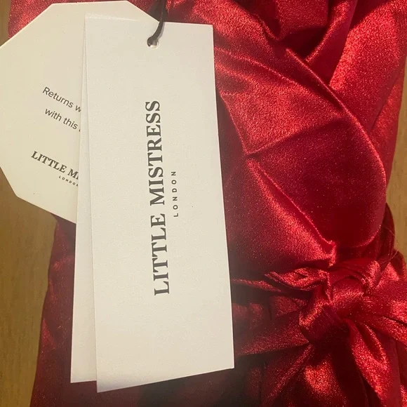 NWT red wrap dress full length. Never worn. Size 8. - Picture 6 of 7